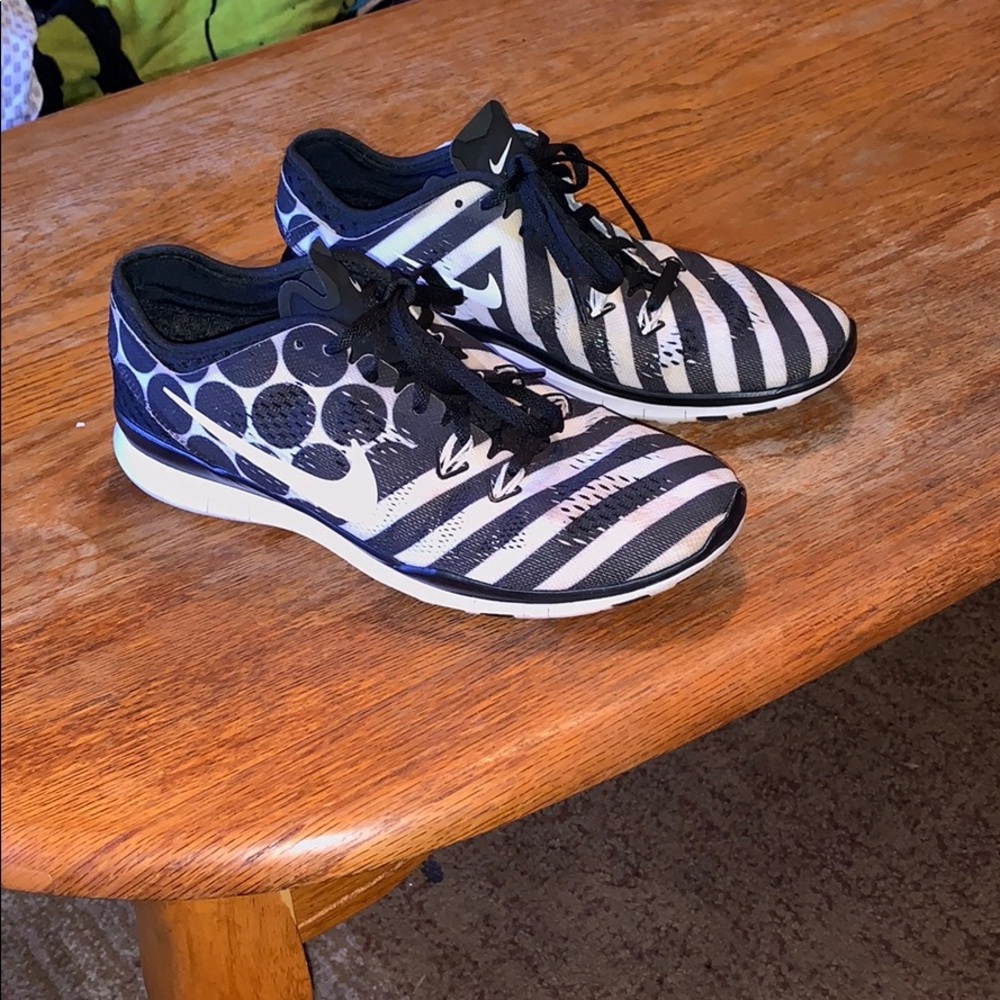 Polka dot and stripe Nike free 5s tennis shoes